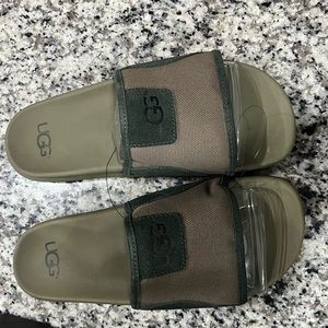 Ugg Mens Xavier Ballistic slide in rare Hunter Green